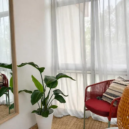 Lisbon Airport Stay 'Ac, Comfort & Convenience