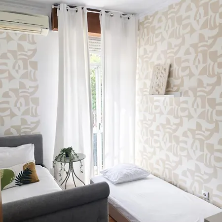 Lisbon Airport Stay 'Ac, Comfort & Convenience