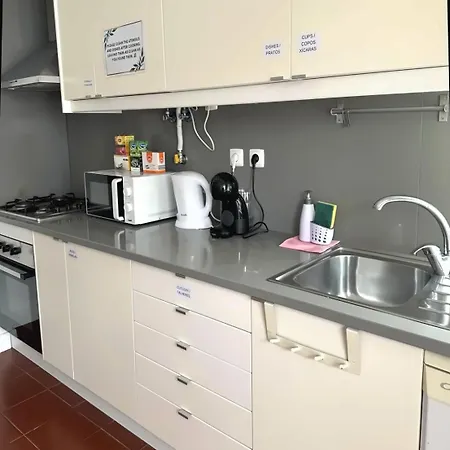 Lisbon Airport Stay 'Ac, Comfort & Convenience *